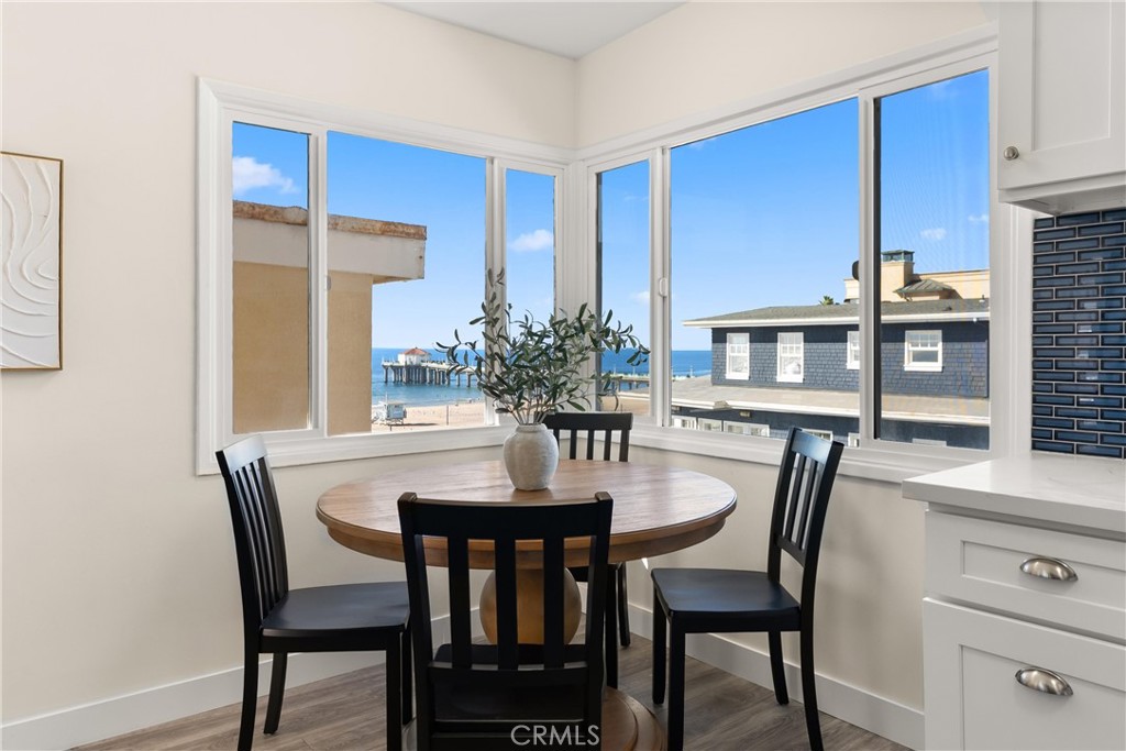 920 The Strand Property Photo 49