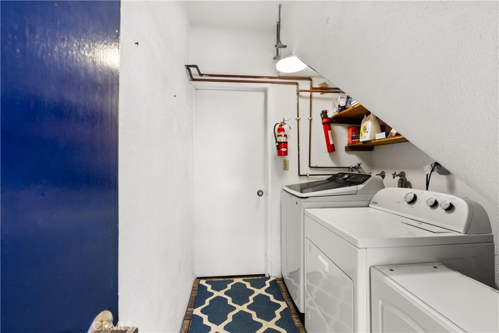 920 The Strand Property Photo 66