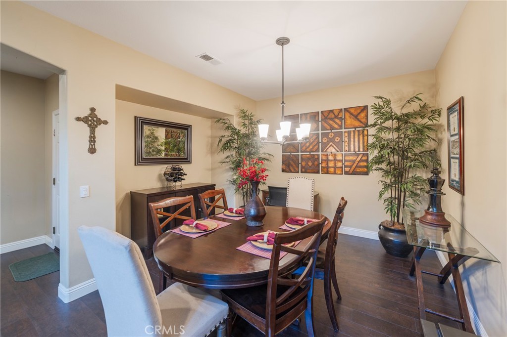 17073 Spring Canyon Property Photo 6