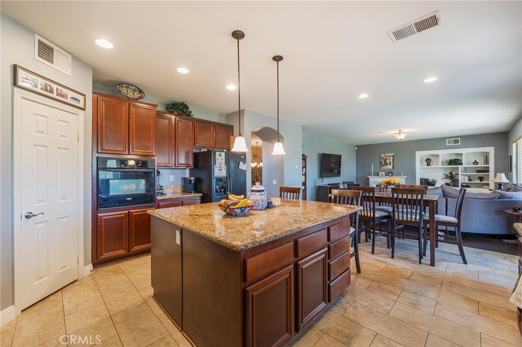 17073 Spring Canyon Property Photo 10