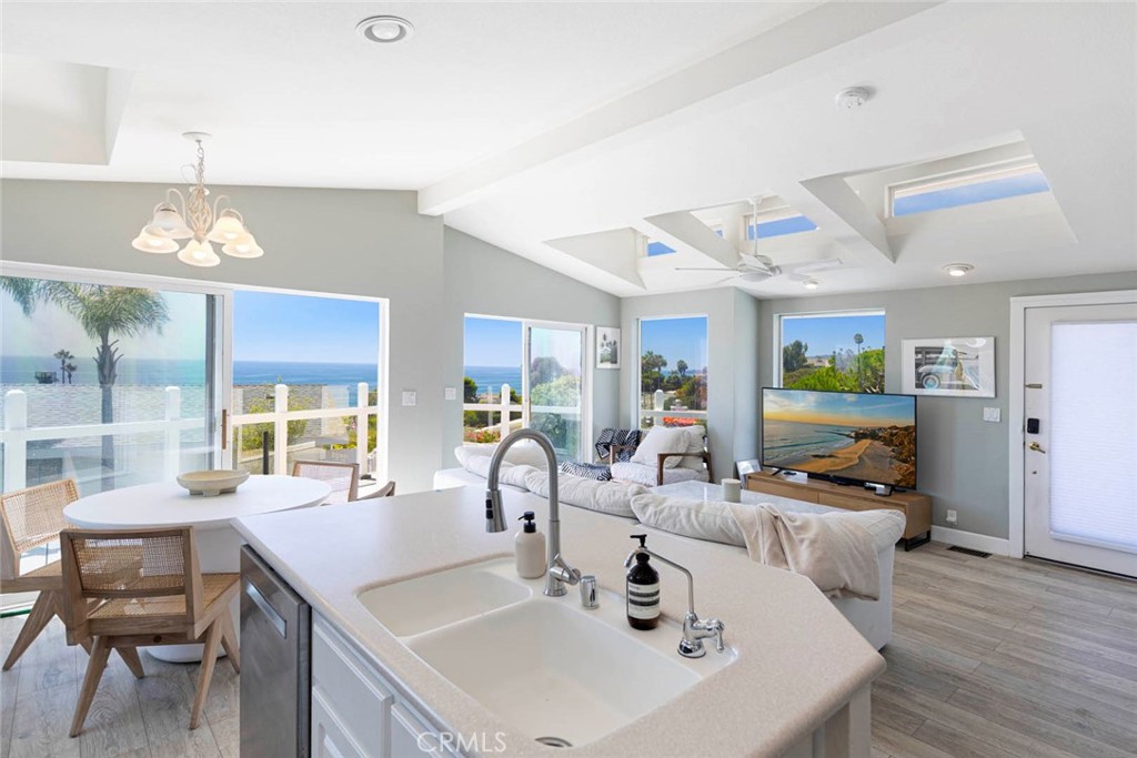 30802 Coast C6 Property Photo 9