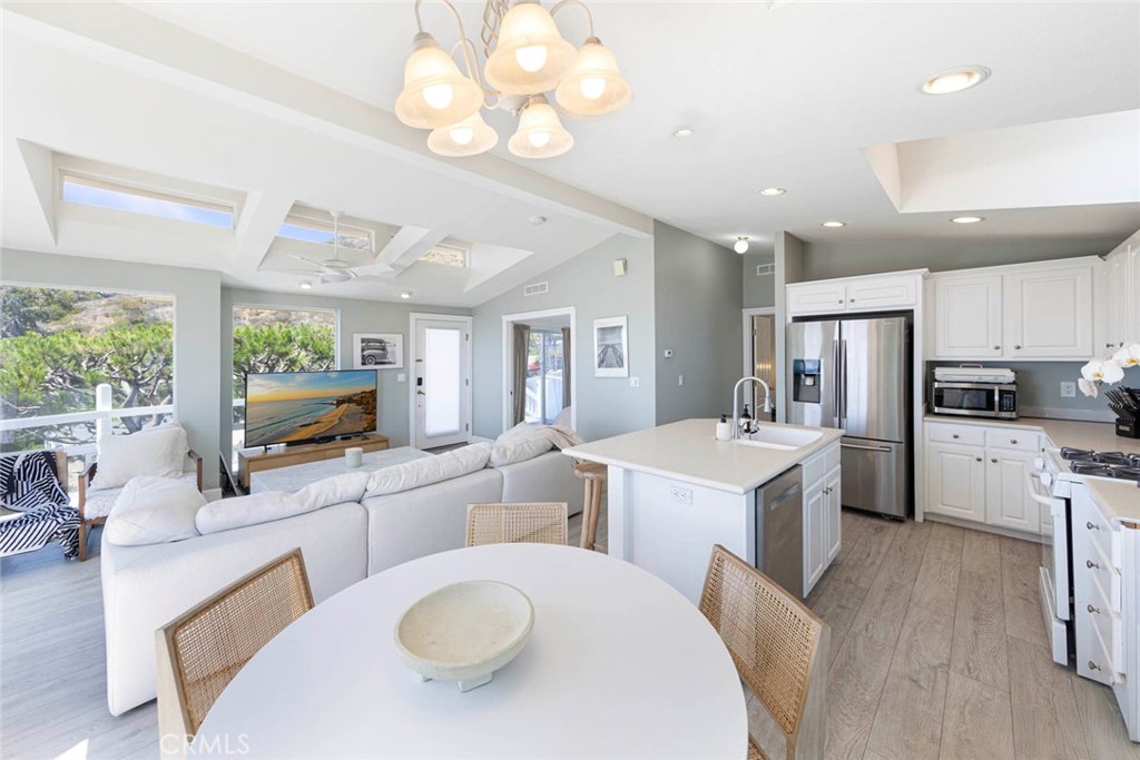 30802 Coast C6 Property Photo 12