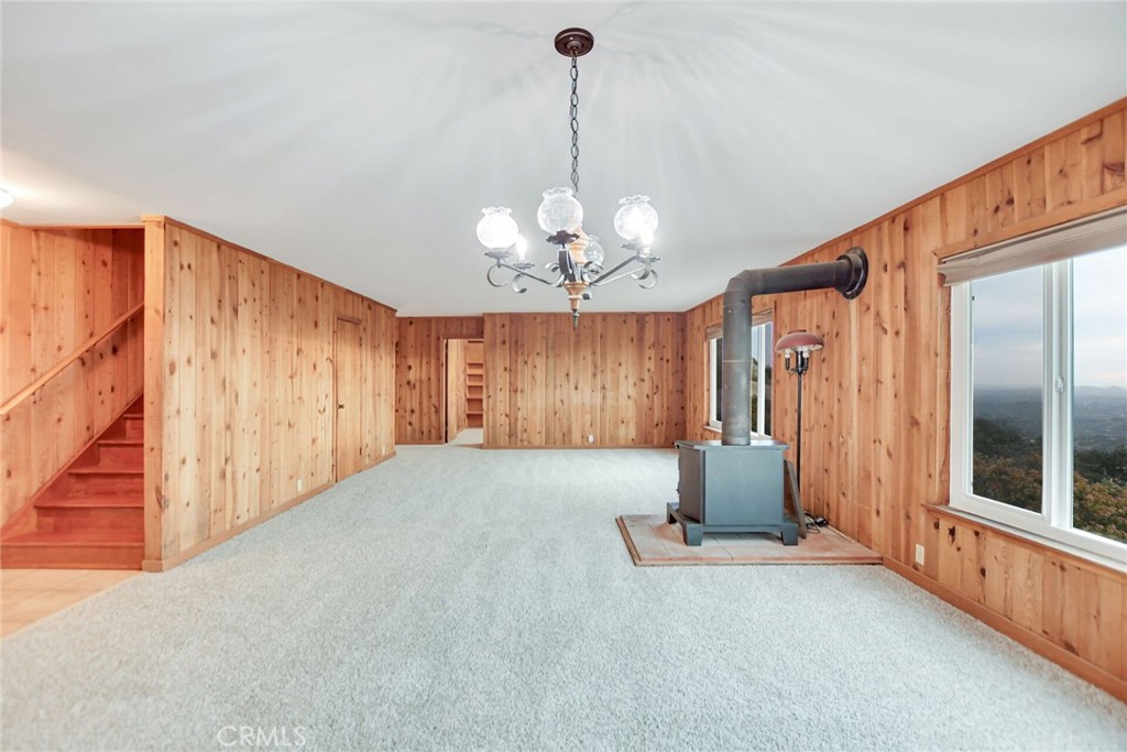 6750 Rainbow Heights Road Property Photo 12