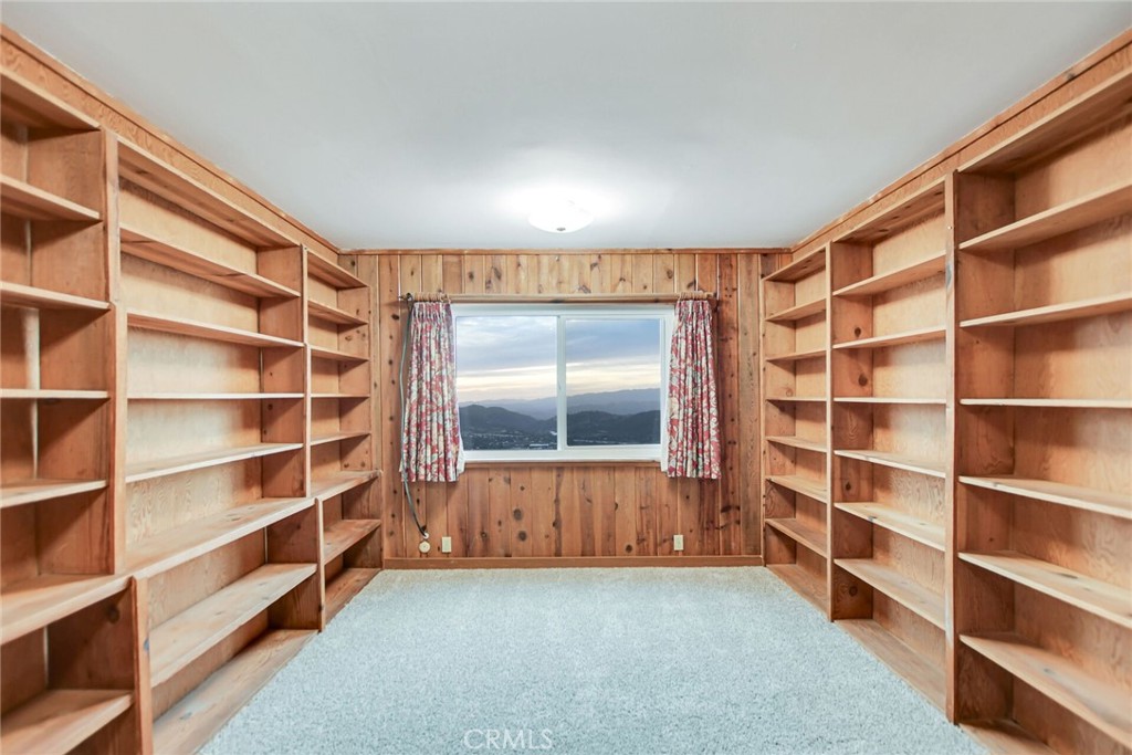 6750 Rainbow Heights Road Property Photo 25