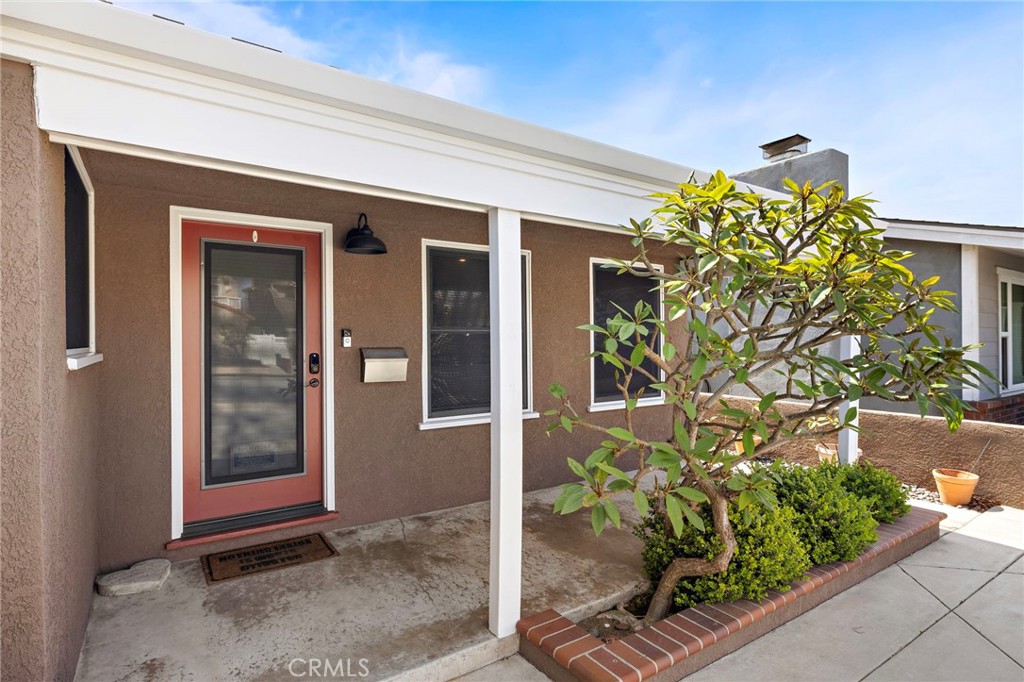 416 Opal Cove Way Property Photo 3