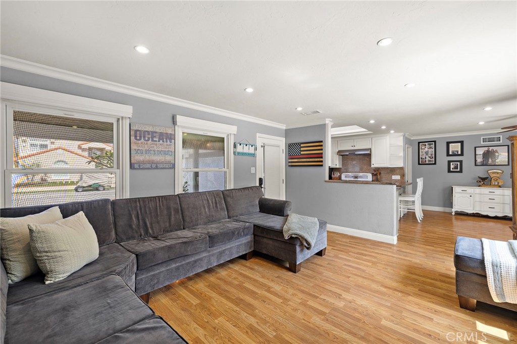 416 Opal Cove Way Property Photo 6