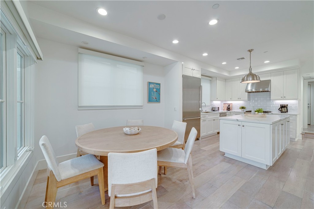 608 Heliotrope Property Photo 8