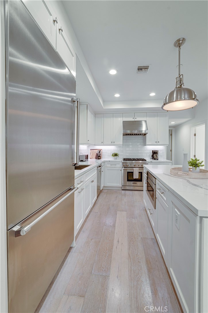 608 Heliotrope Property Photo 10