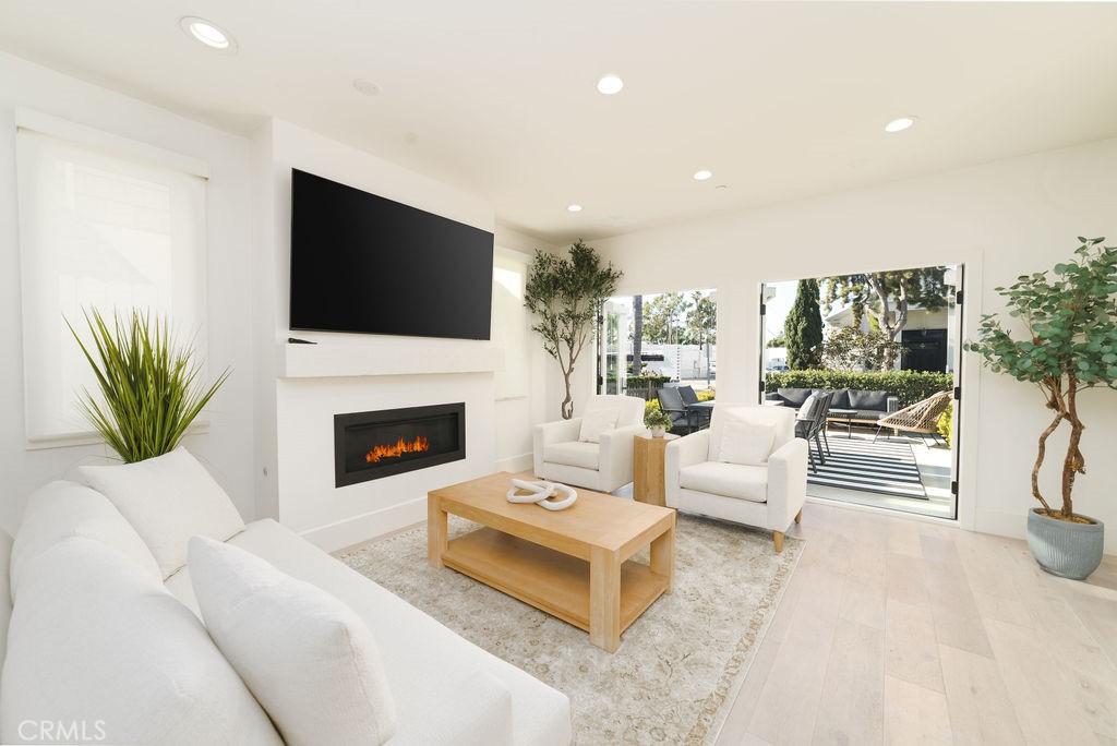 608 Heliotrope Property Photo 15
