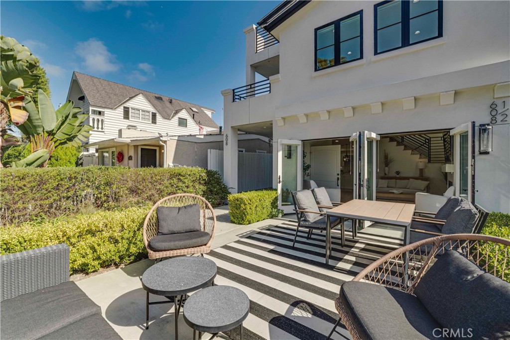 608 Heliotrope Property Photo 18