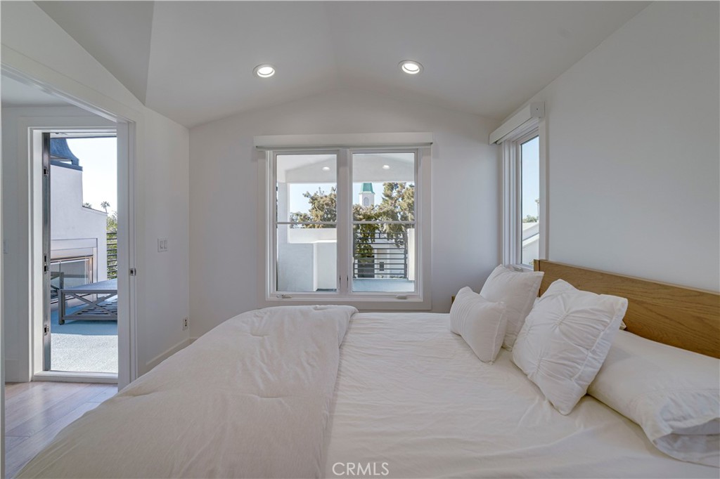 608 Heliotrope Property Photo 44