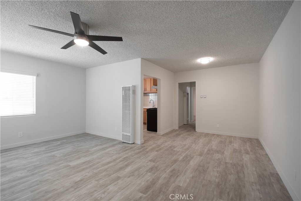 906 E Imperial Property Photo 2