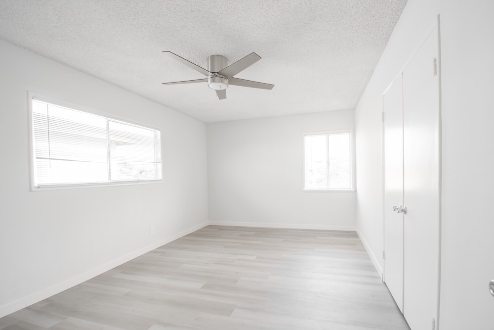 906 E Imperial Property Photo 14