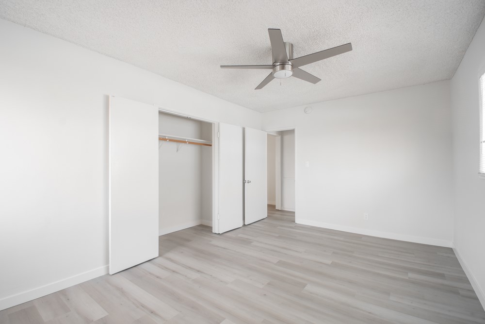 906 E Imperial Property Photo 15