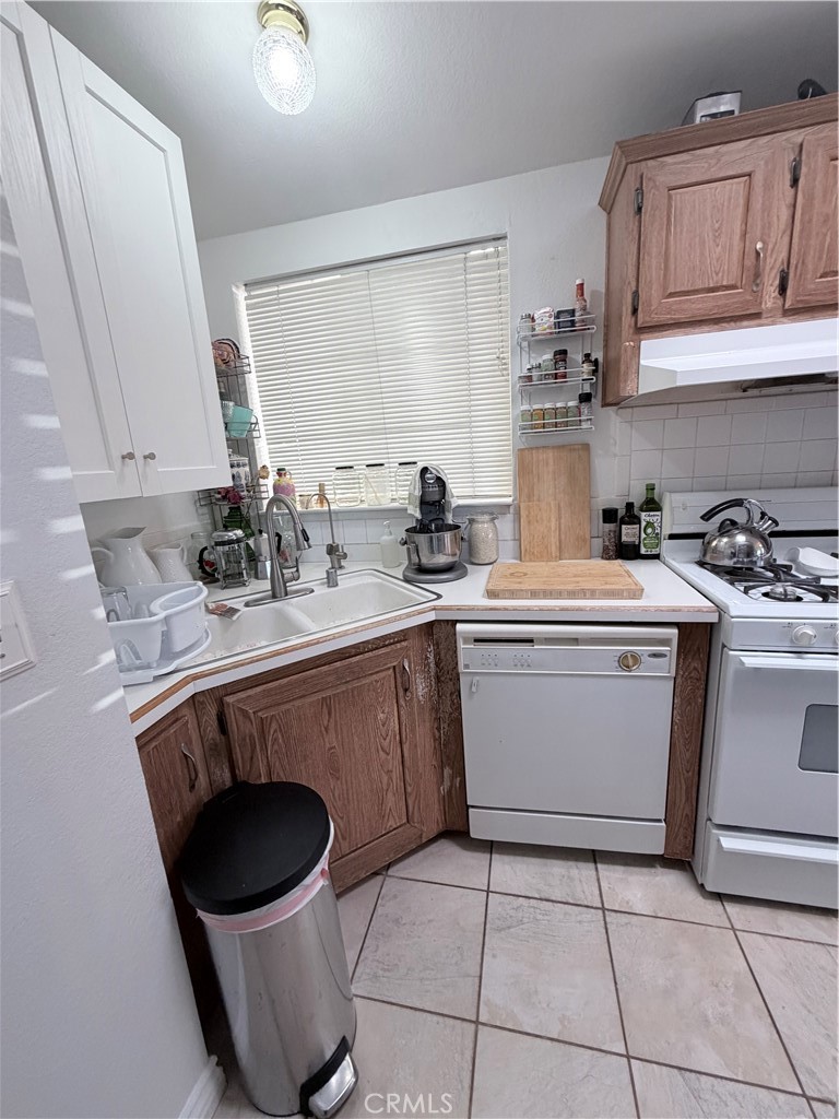 13181 222 Lampson Property Photo 7