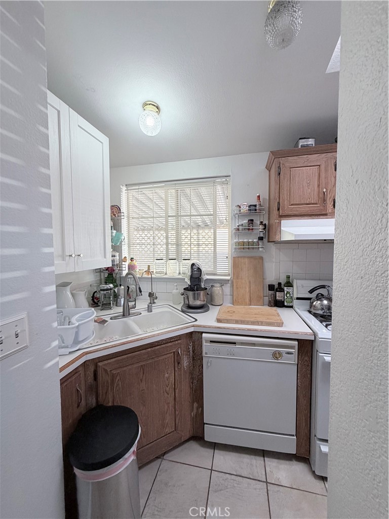 13181 222 Lampson Property Photo 8