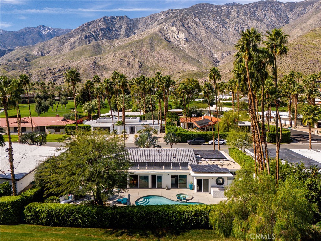 2736 S Camino Real Property Photo 4