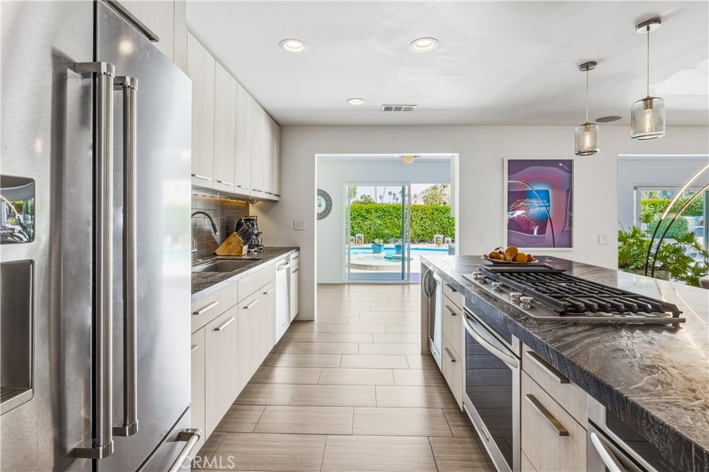 2736 S Camino Real Property Photo 38
