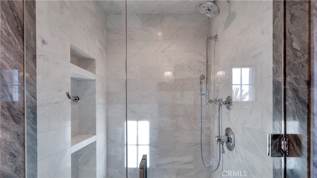 2 Thomas Road Property Photo 23