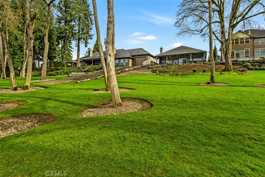 3925 Rivercrest Drive N Property Photo 35