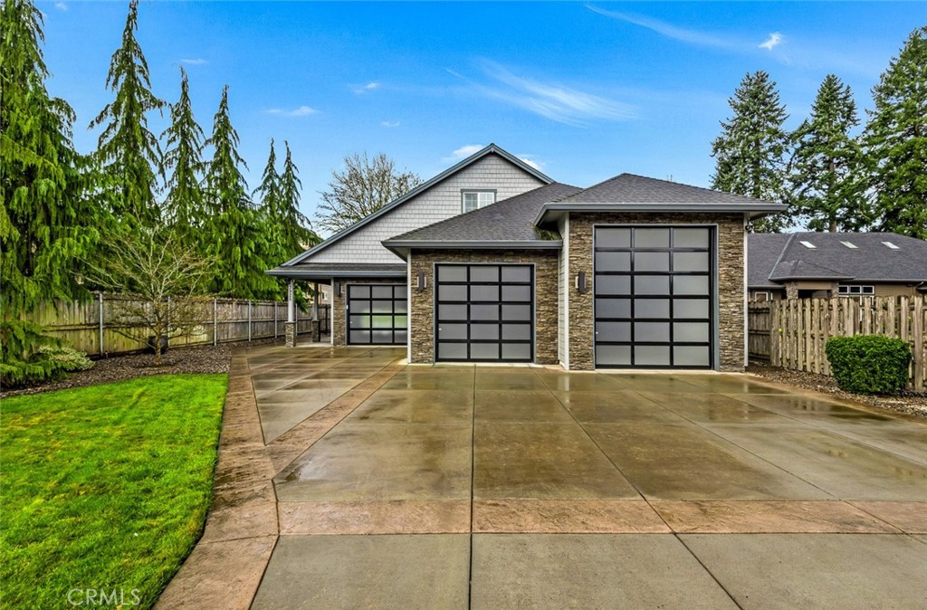 3925 Rivercrest Drive N Property Photo 48