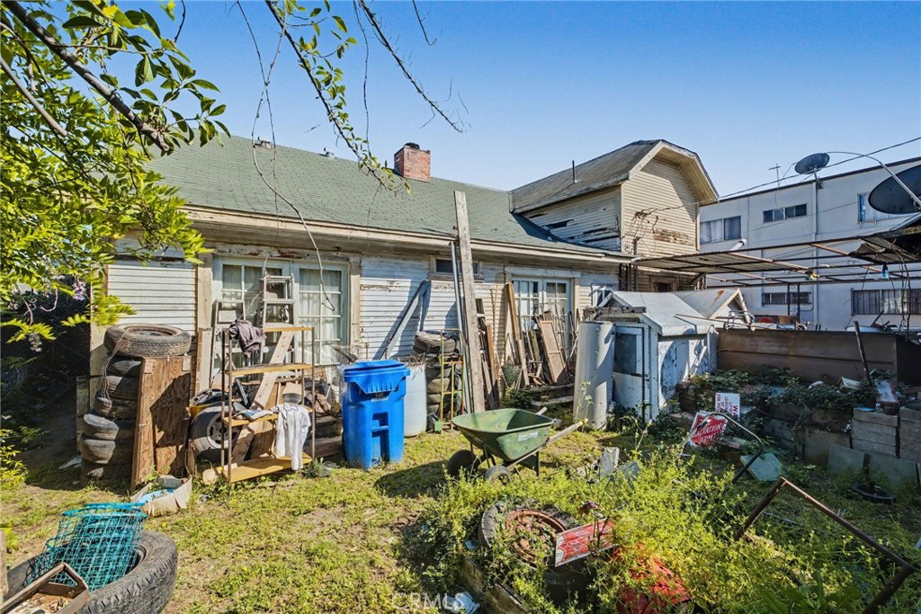 773 N Alexandria Avenue Property Photo 4