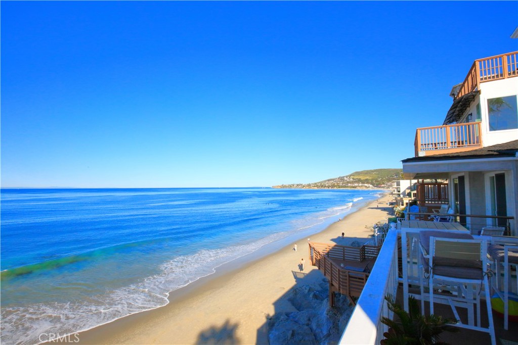1061 Gaviota Property Photo 1