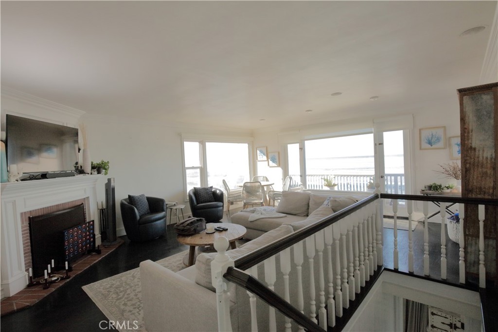 1061 Gaviota Property Photo 4