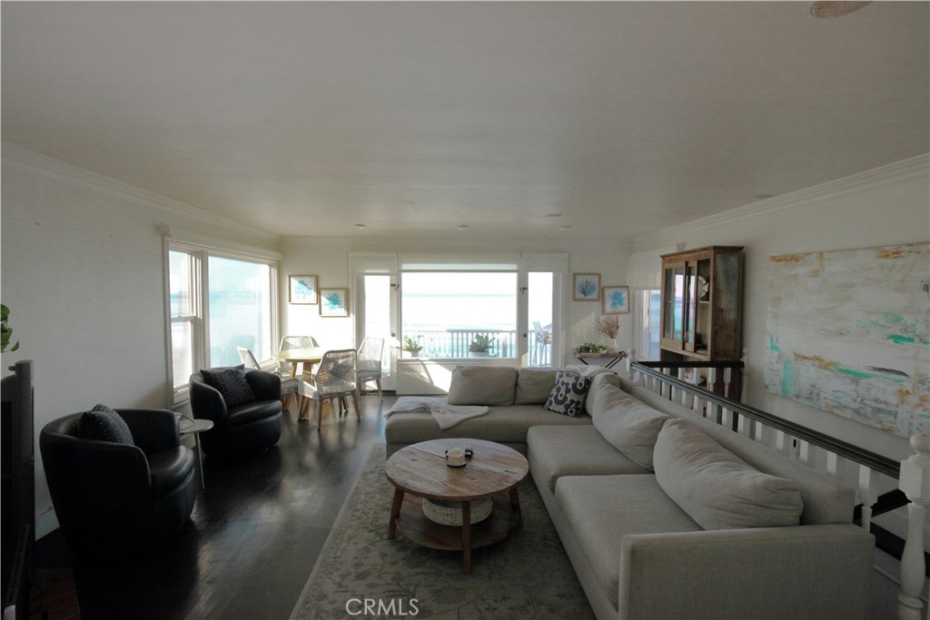1061 Gaviota Property Photo 8