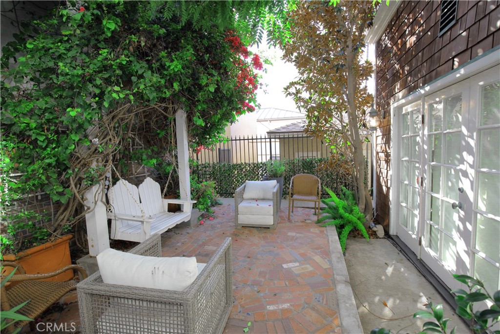 1061 Gaviota Property Photo 19