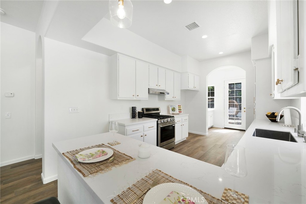 66 Turnbury Property Photo 30