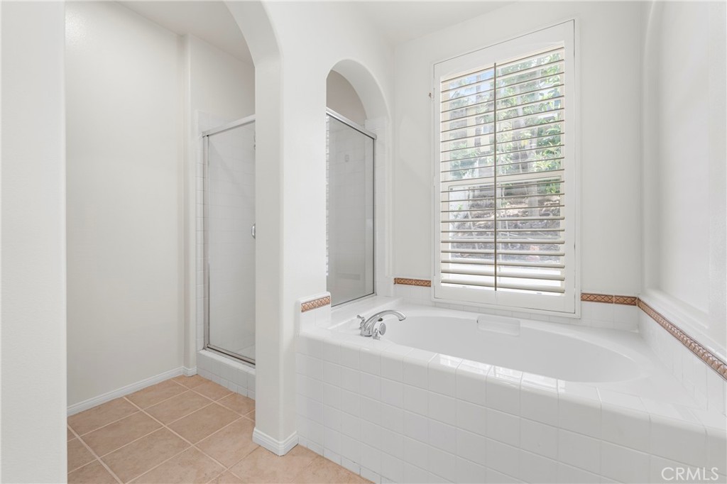 66 Turnbury Property Photo 35