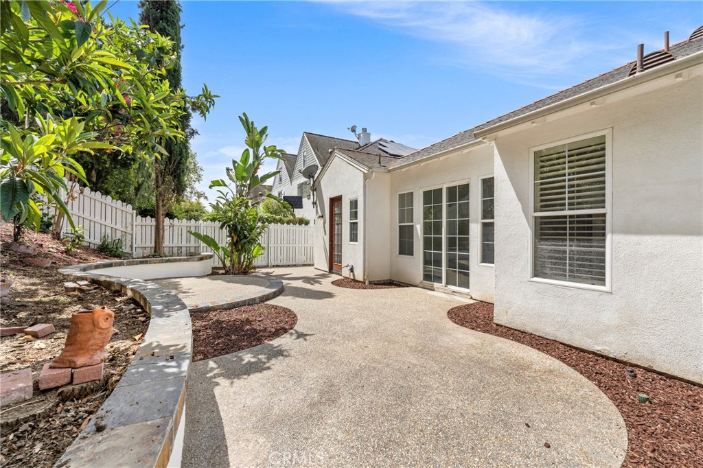 66 Turnbury Property Photo 39