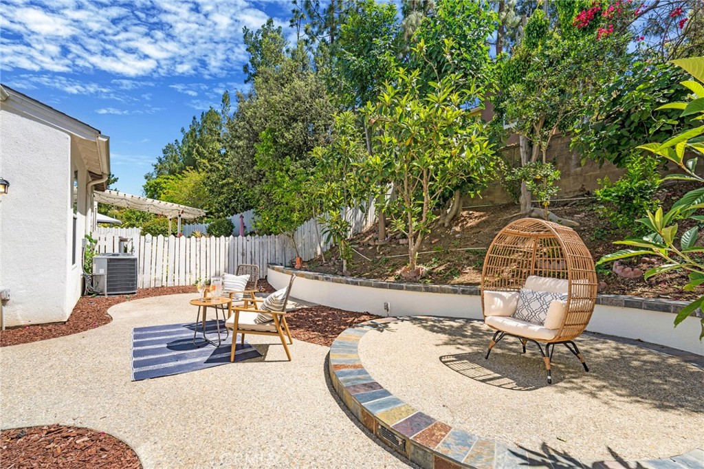 66 Turnbury Property Photo 45
