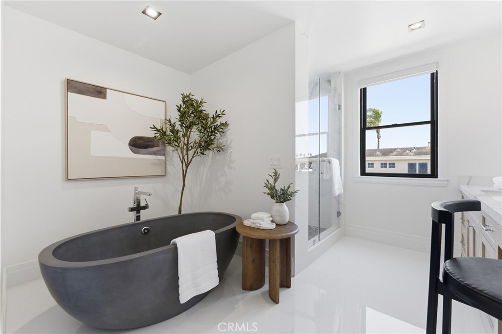 17007 Edgewater Lane Property Photo 31