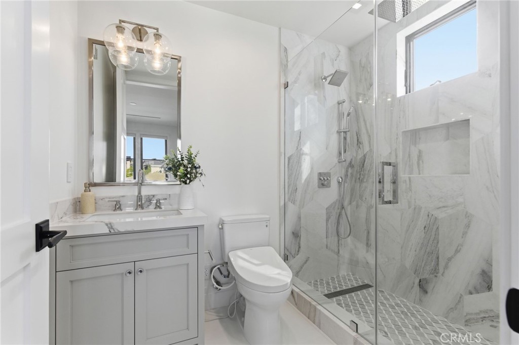 17007 Edgewater Lane Property Photo 43