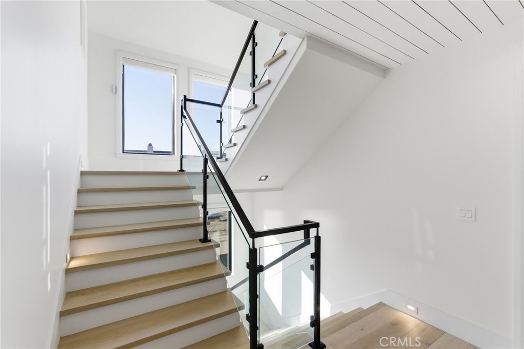 17007 Edgewater Lane Property Photo 53