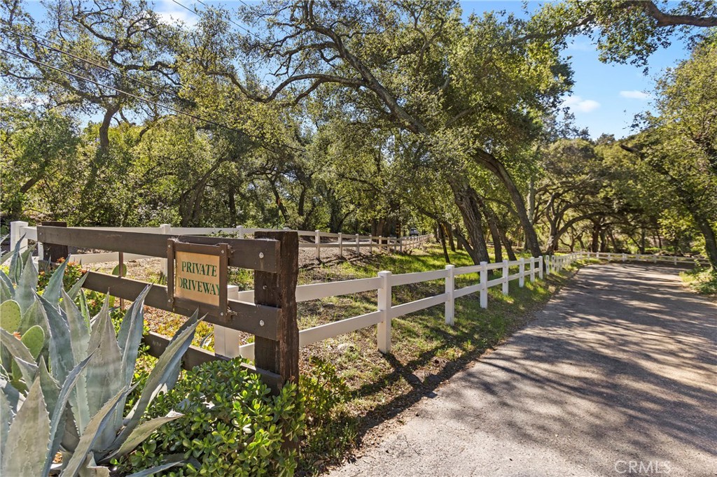19411 Live Oak Canyon Property Photo 1