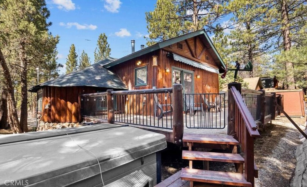 1140 Vine Avenue Property Photo 3