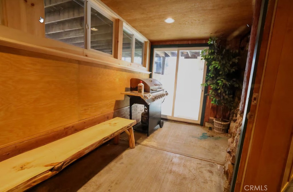 1140 Vine Avenue Property Photo 17