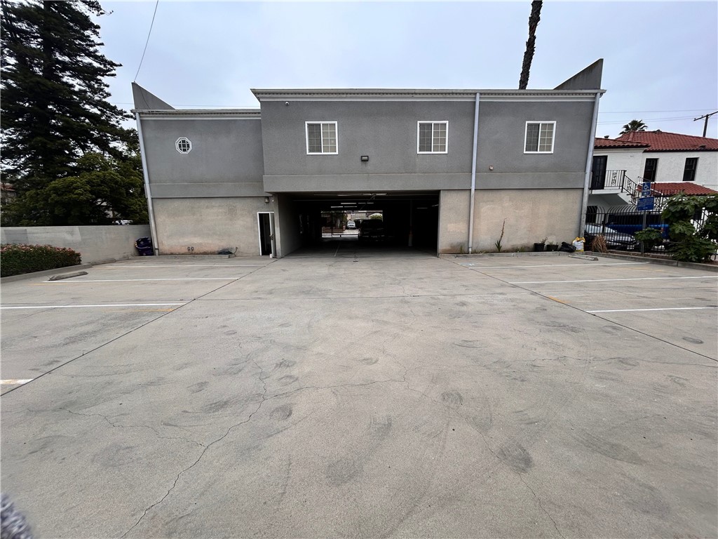 1008 N Ross Property Photo 58