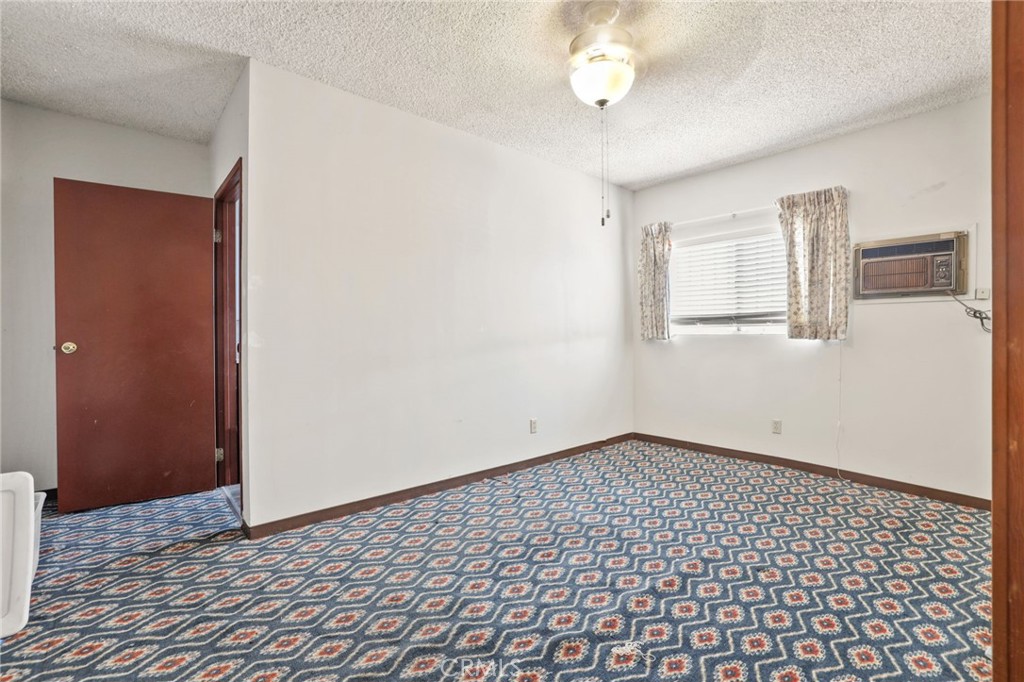 2325 Johnston Street Property Photo 15