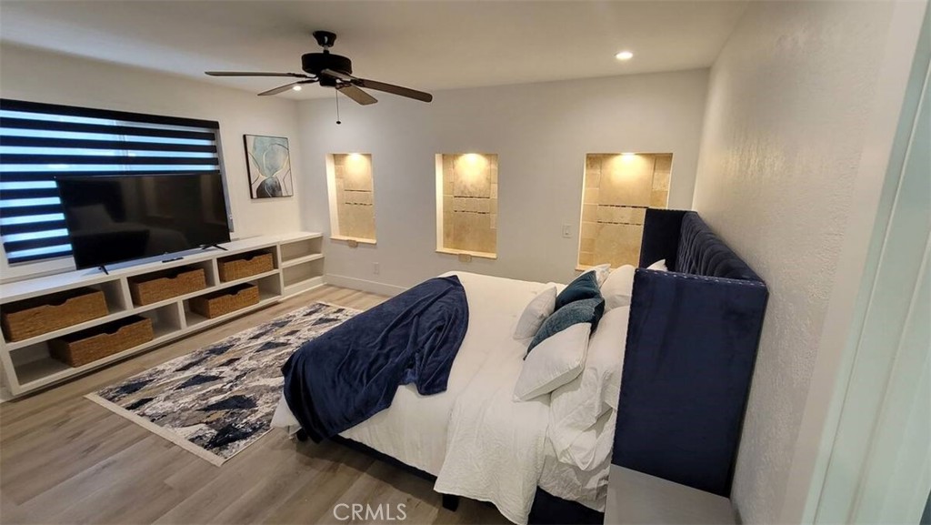 2424 S Gaffey Property Photo 8