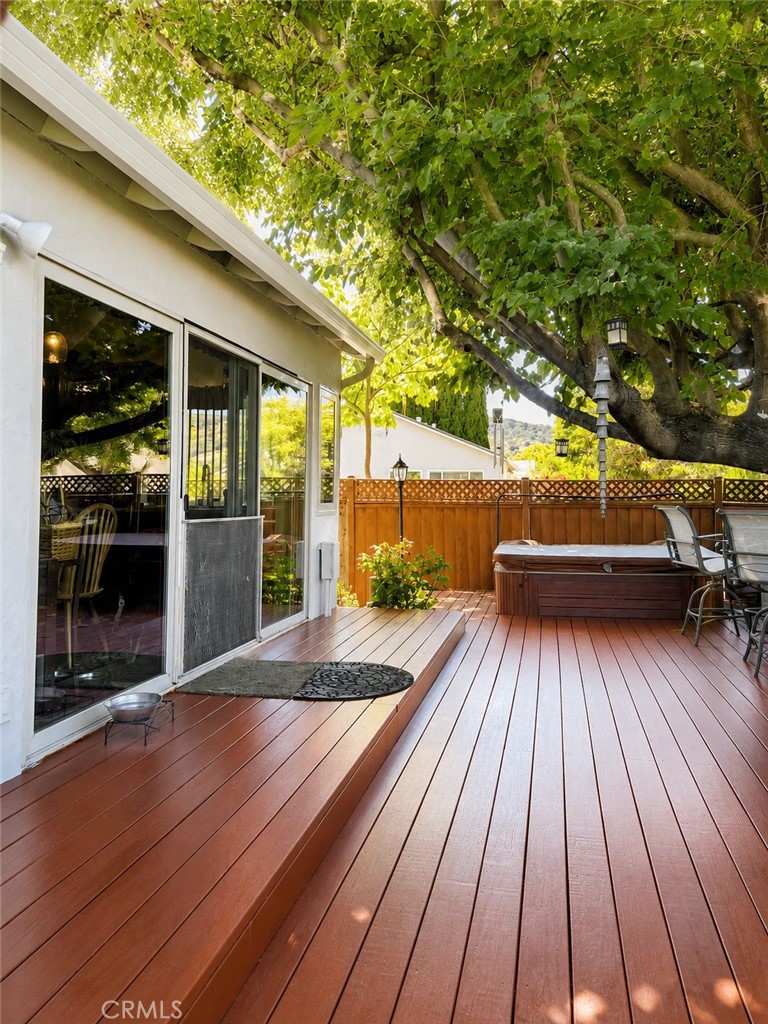 227 Burning Tree Drive Property Photo 3