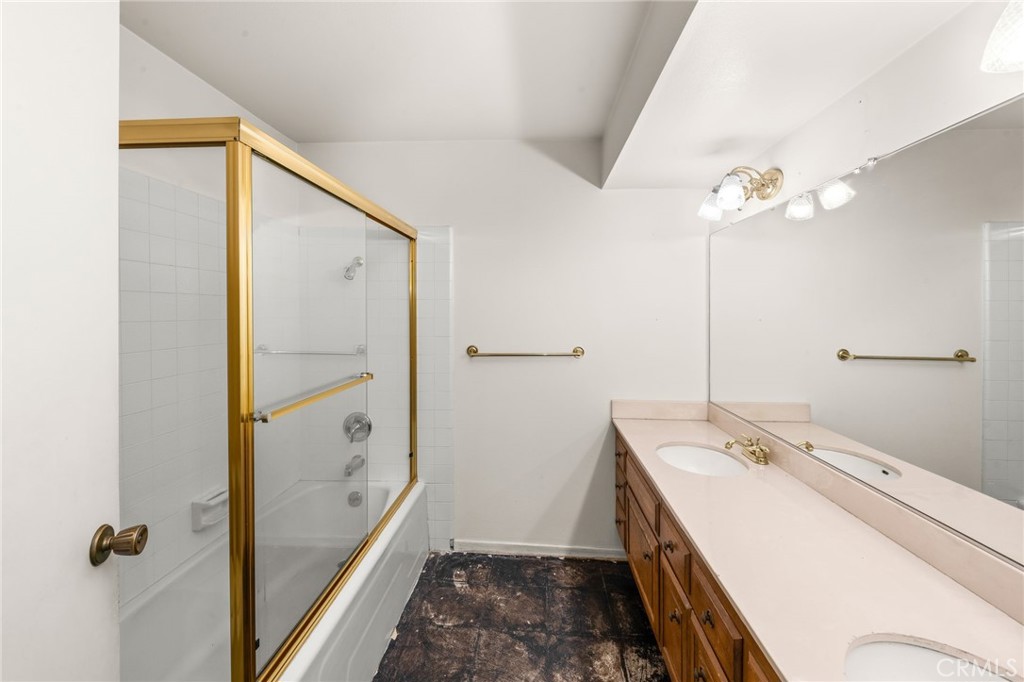 611 Honeywood Lane Property Photo 17
