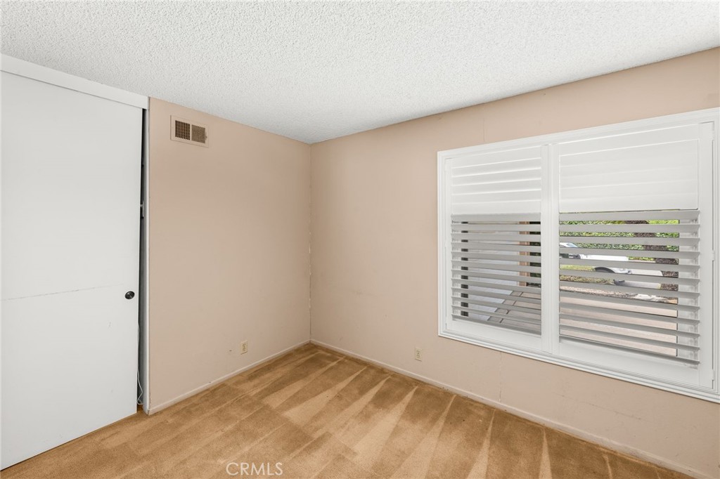 611 Honeywood Lane Property Photo 20