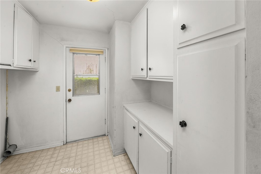 611 Honeywood Lane Property Photo 25