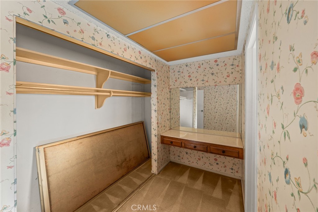 611 Honeywood Lane Property Photo 32