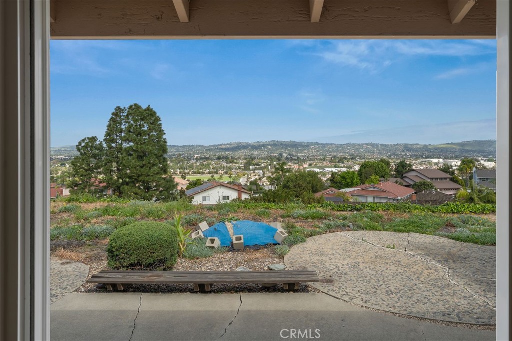 611 Honeywood Lane Property Photo 49