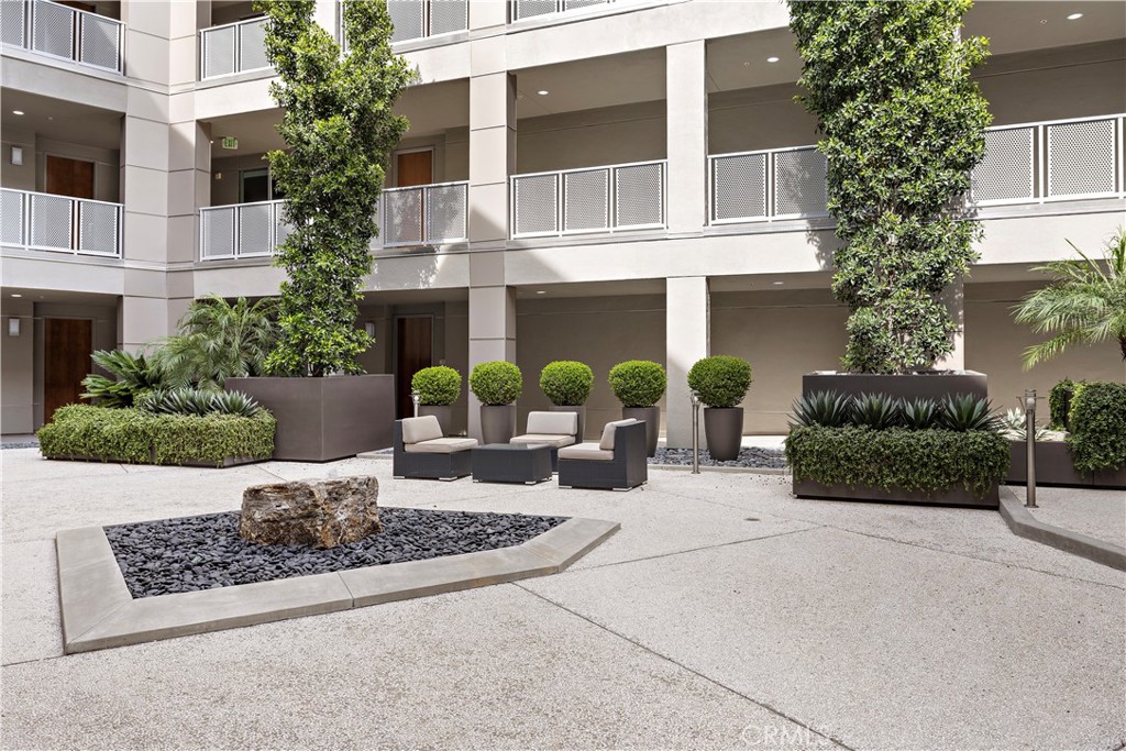 OC26055852 Property Photo 2